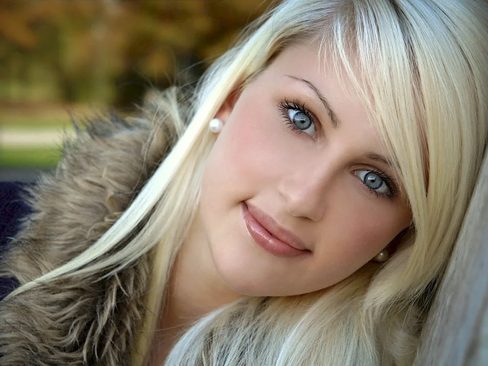 Beautiful blonde girls