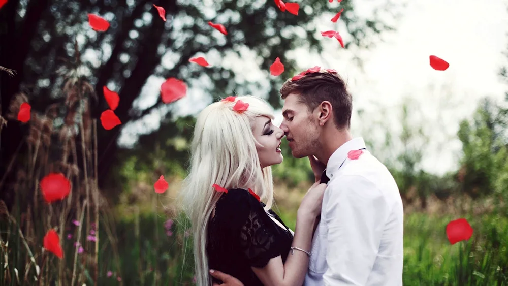 Beautiful kiss. kiss