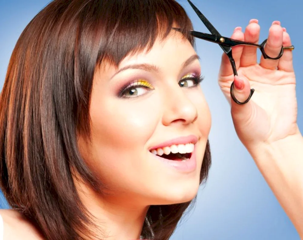 Hair colour application
