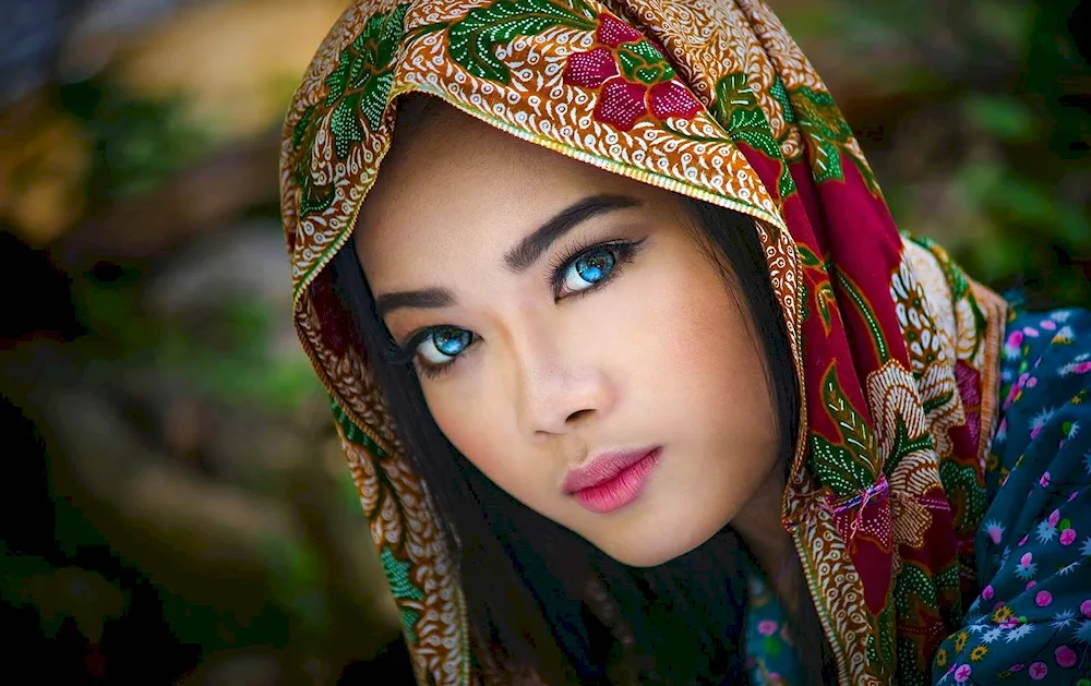 Tajik beauty Munira Mirzoeva
