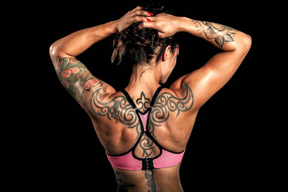 Shoulder tattoos for women