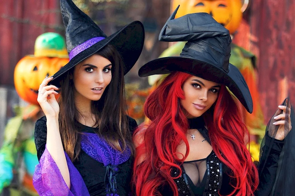 Crazy girls Witches