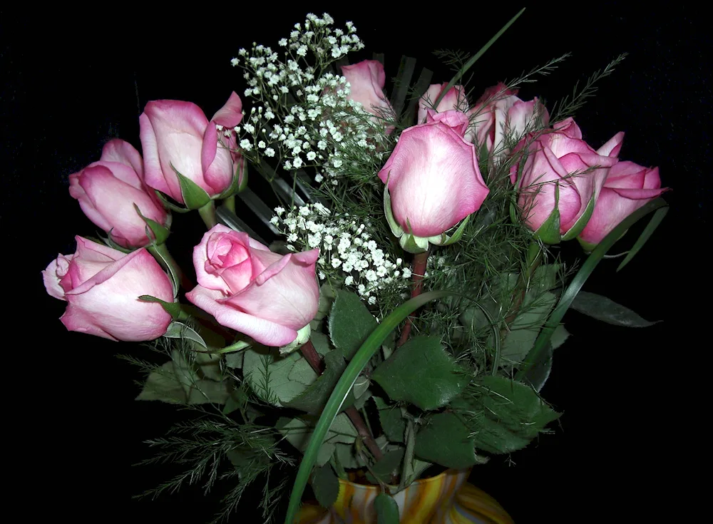 A bouquet of white flowers