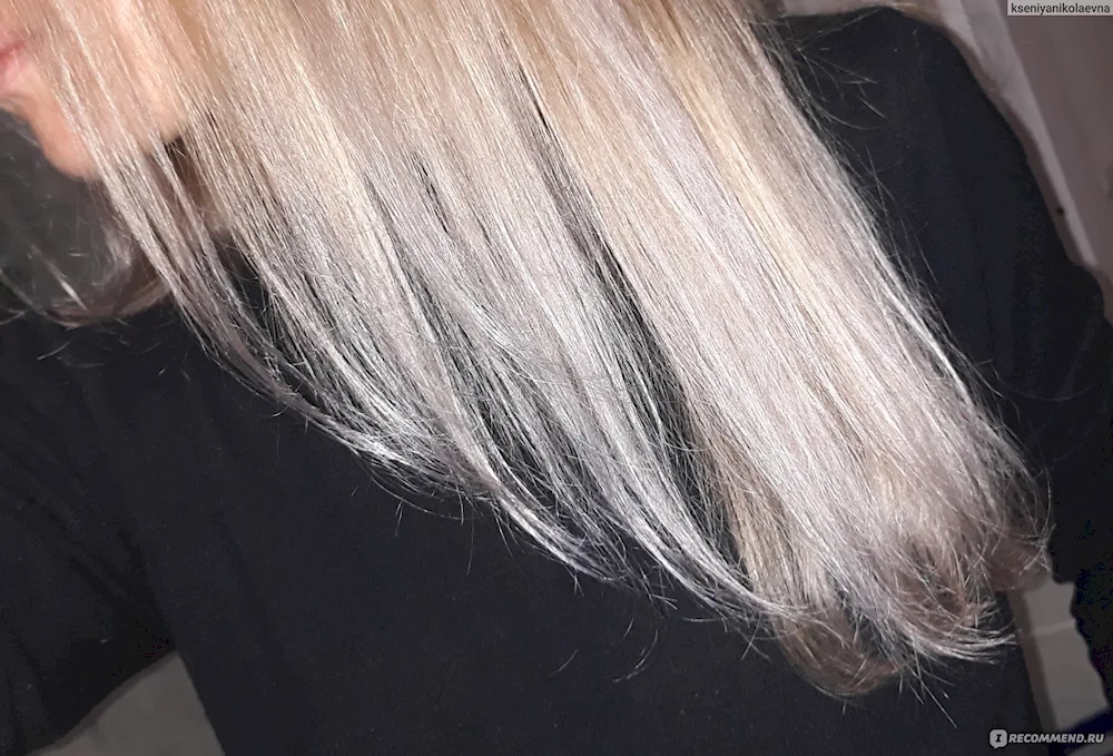 Vella pearl blond