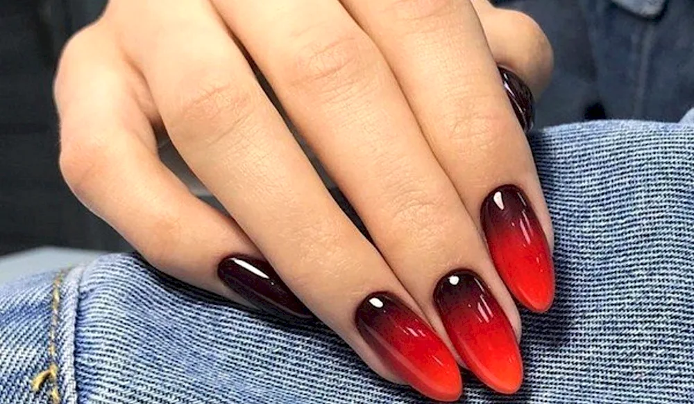 Ombré almond gradient manicure