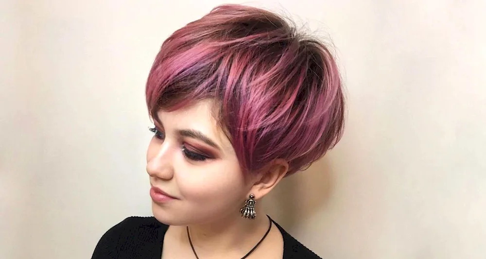 Creative colouring on short hair