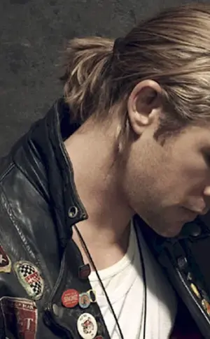 Chris Hemsworth with long hair