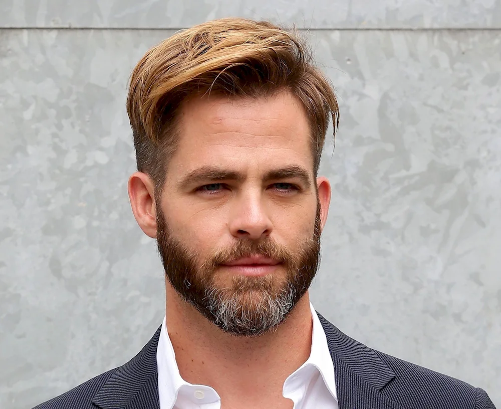 Chris Pine with beard