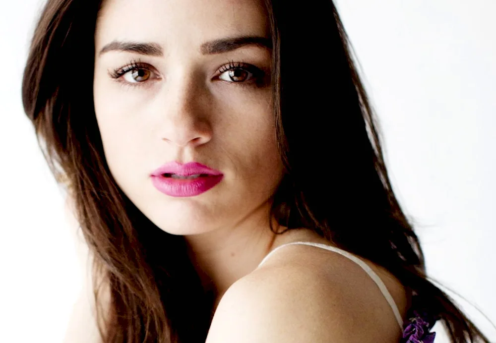 Crystal Reed