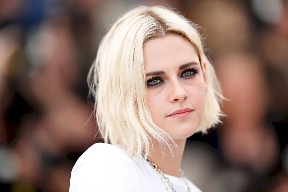 Ictoria Beckham bob haircut