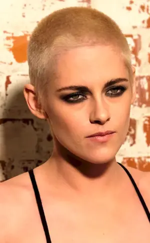 Kristen Stewart bald