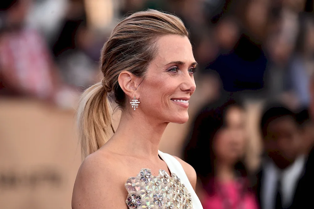Kristen Wiig young