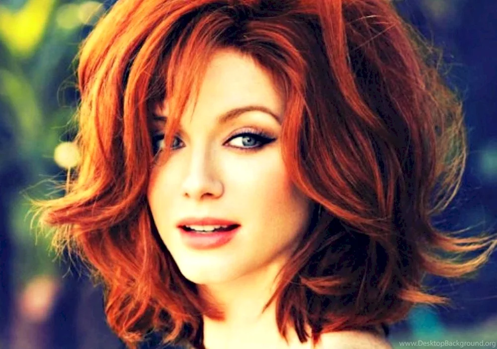 Christina Hendricks haircut