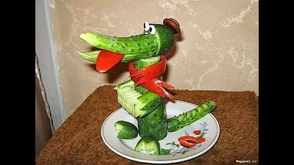 Autumn crafts out of courgette