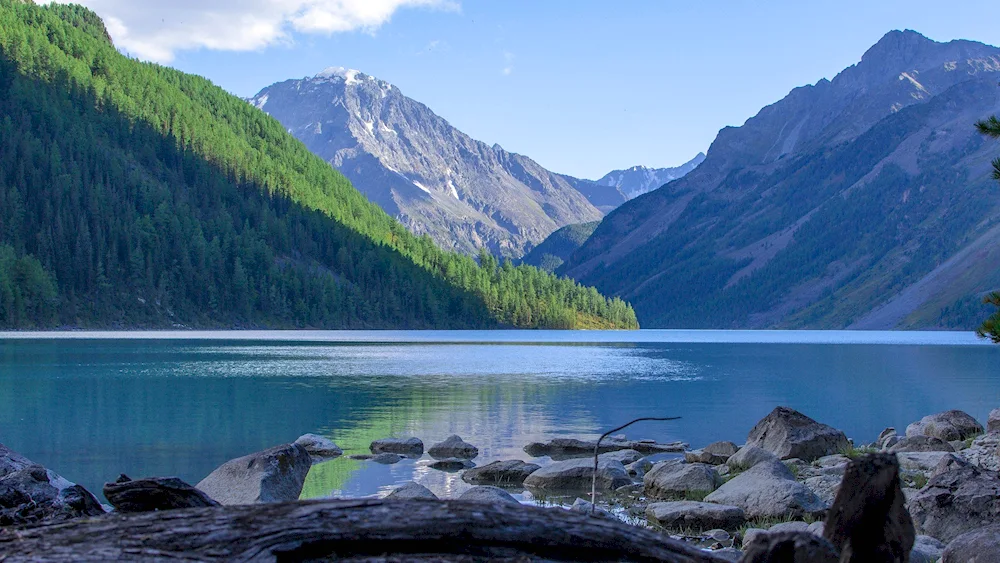 Kucherlinskoye Lake mountain Altai