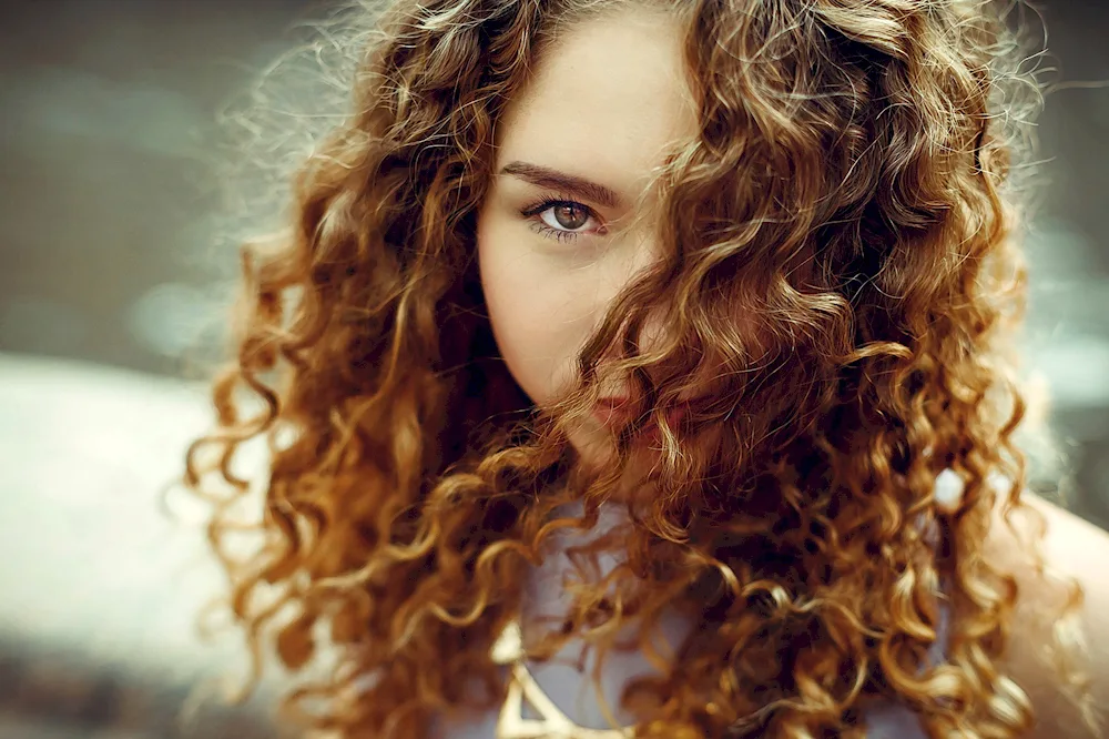 Botticelli curls