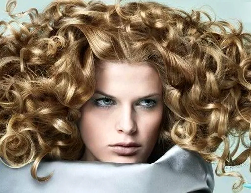 Curly curls