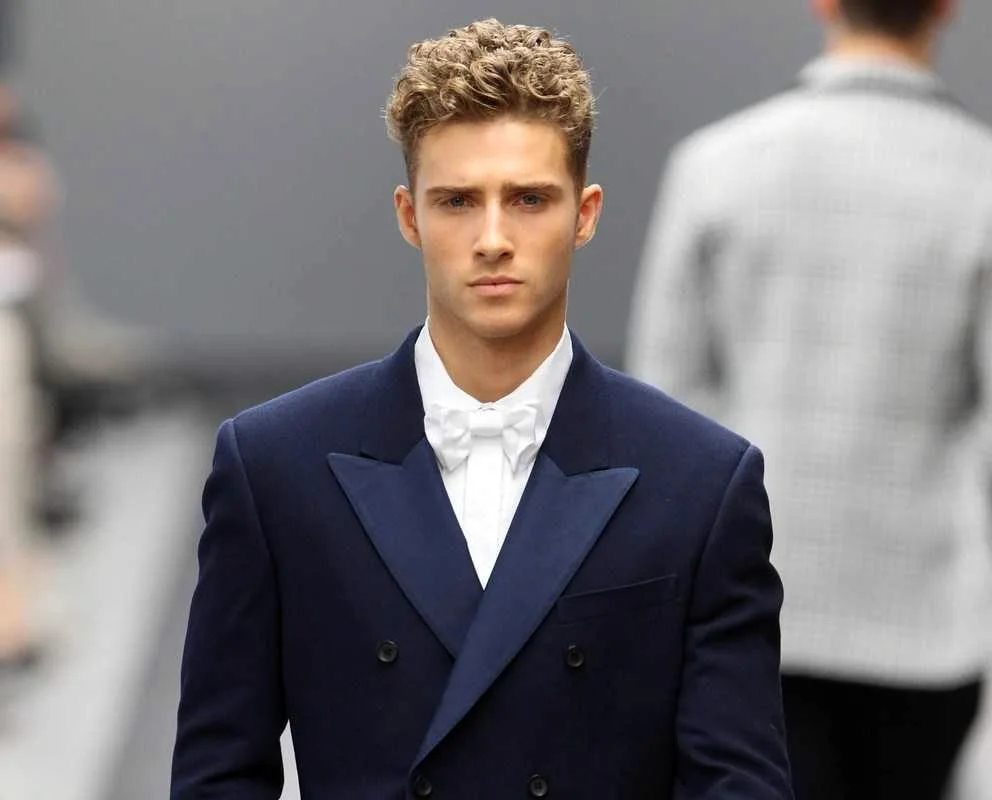 Men's curls