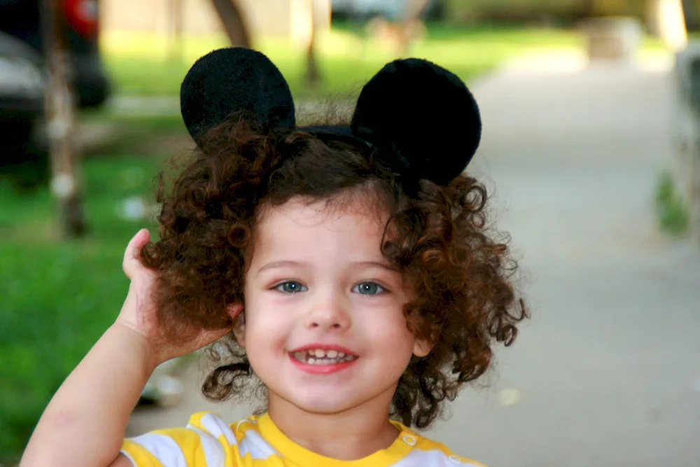 Curly kids
