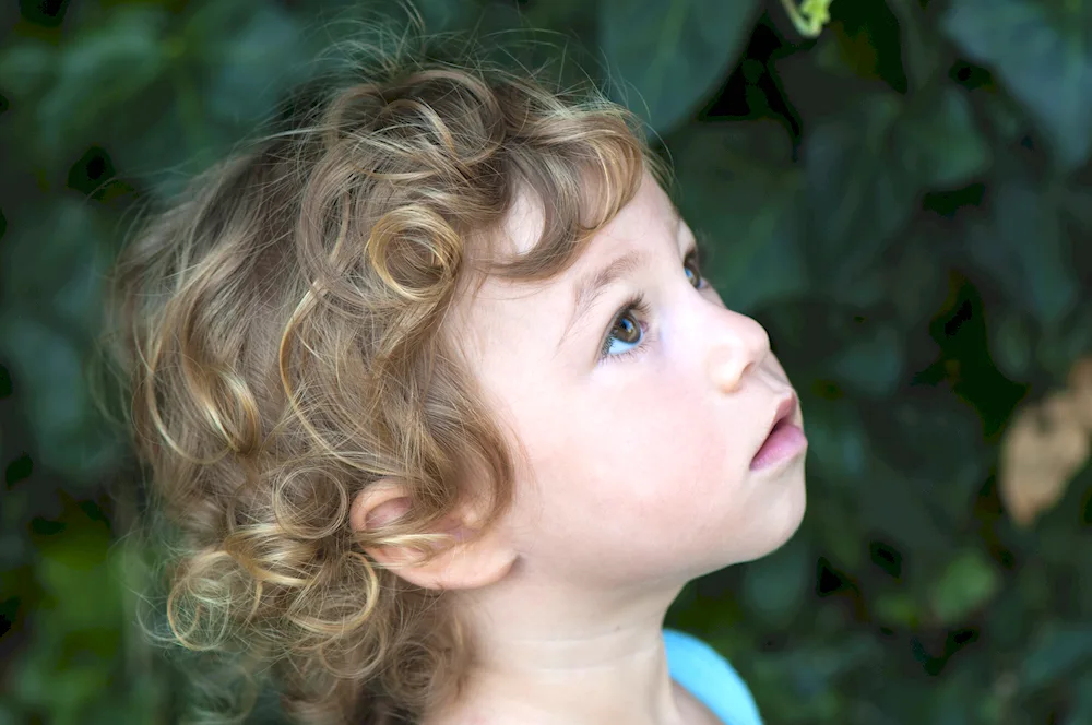 Curly kids
