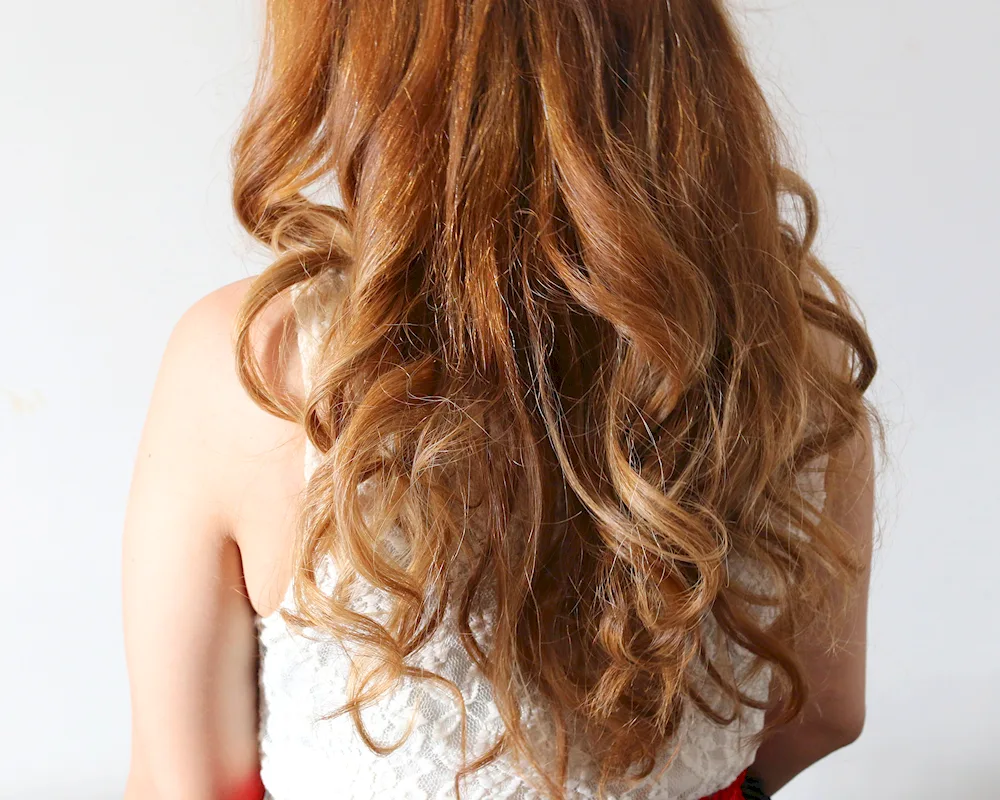 Curly ends of hair