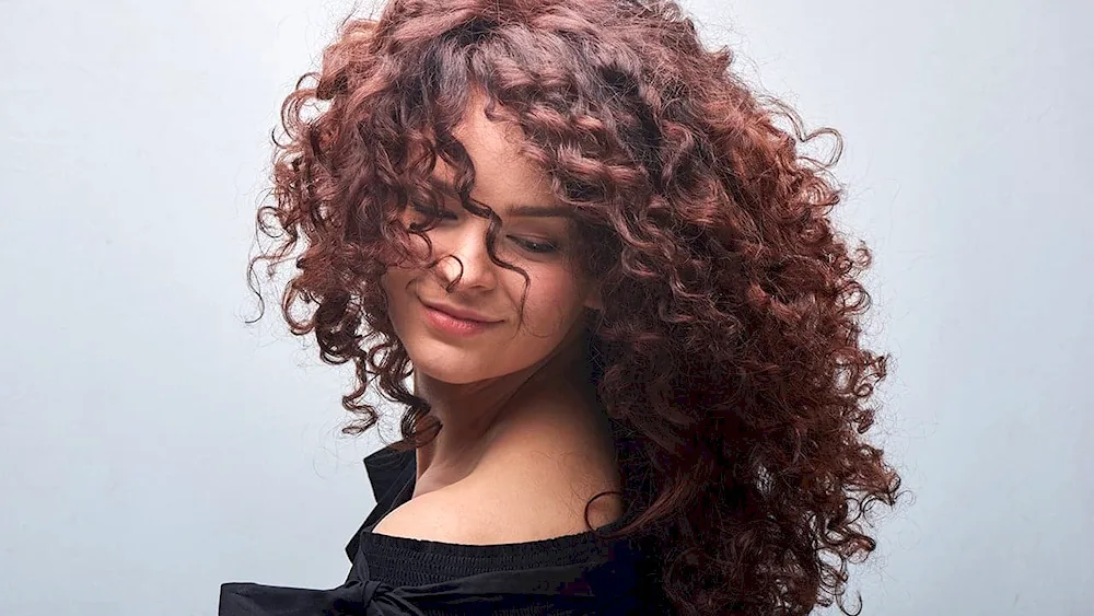 Curly hair