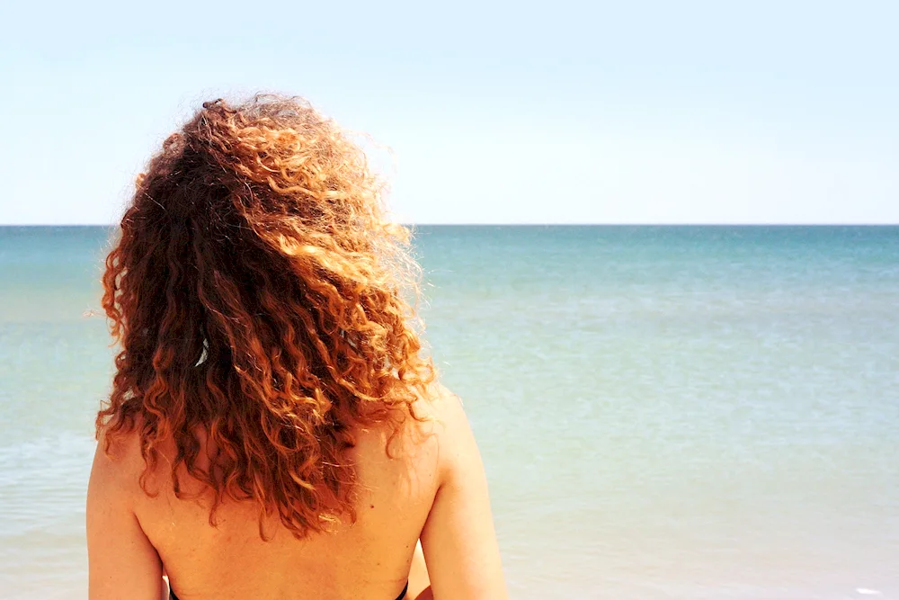 Girls with curly hair