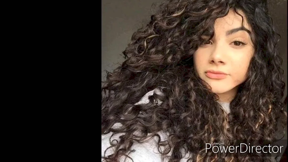 Curly hair girls