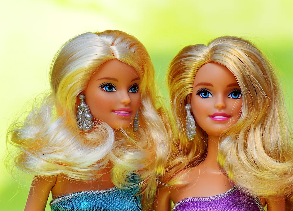 Beautiful hairstyles for dolls