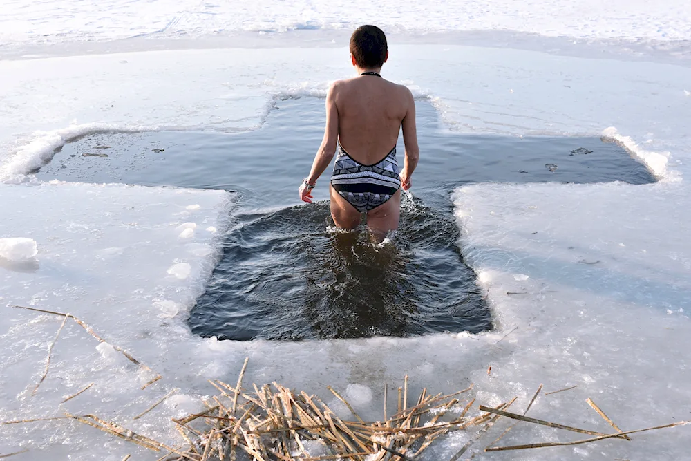 Bathing in the ice-hole