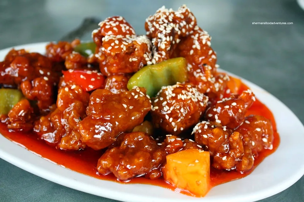 Chinese chicken in sweet and sour sauce