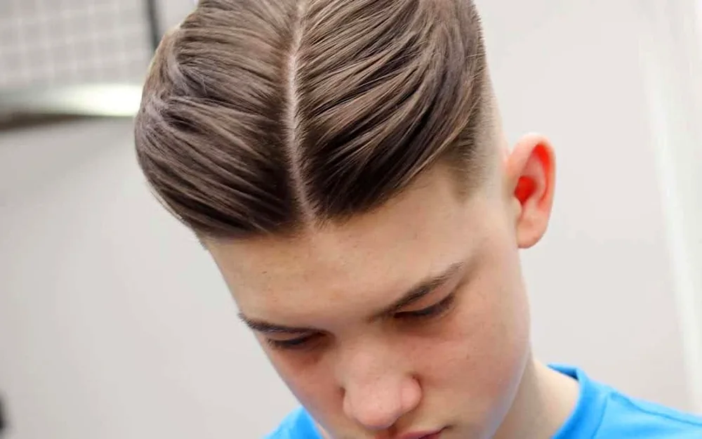 Courtein Haircut