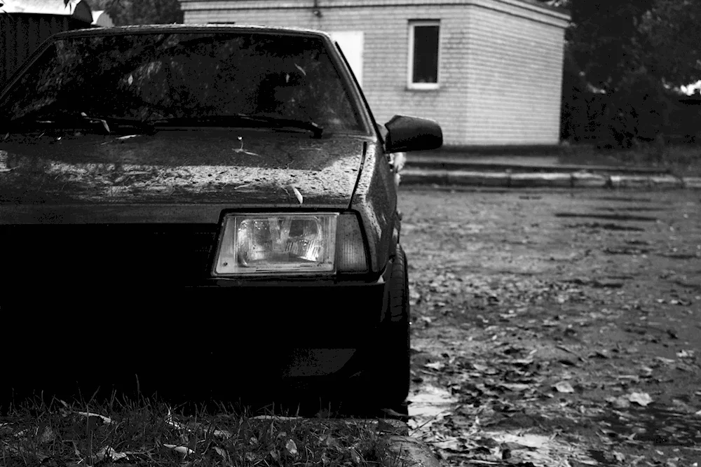 Lada 2109 black nine