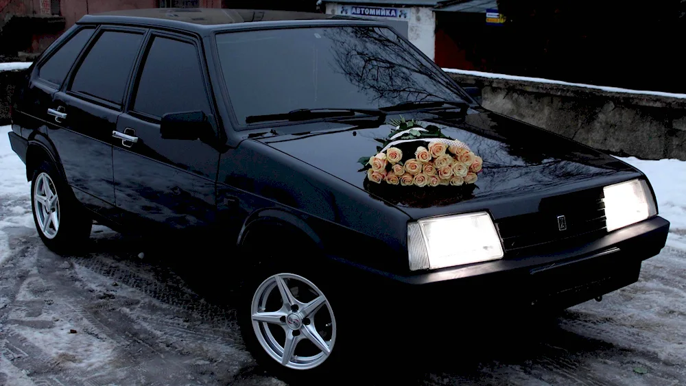 Lada VAZ 2109 black tinted