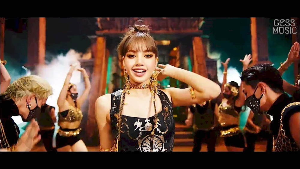 Lisa BLACKPINK