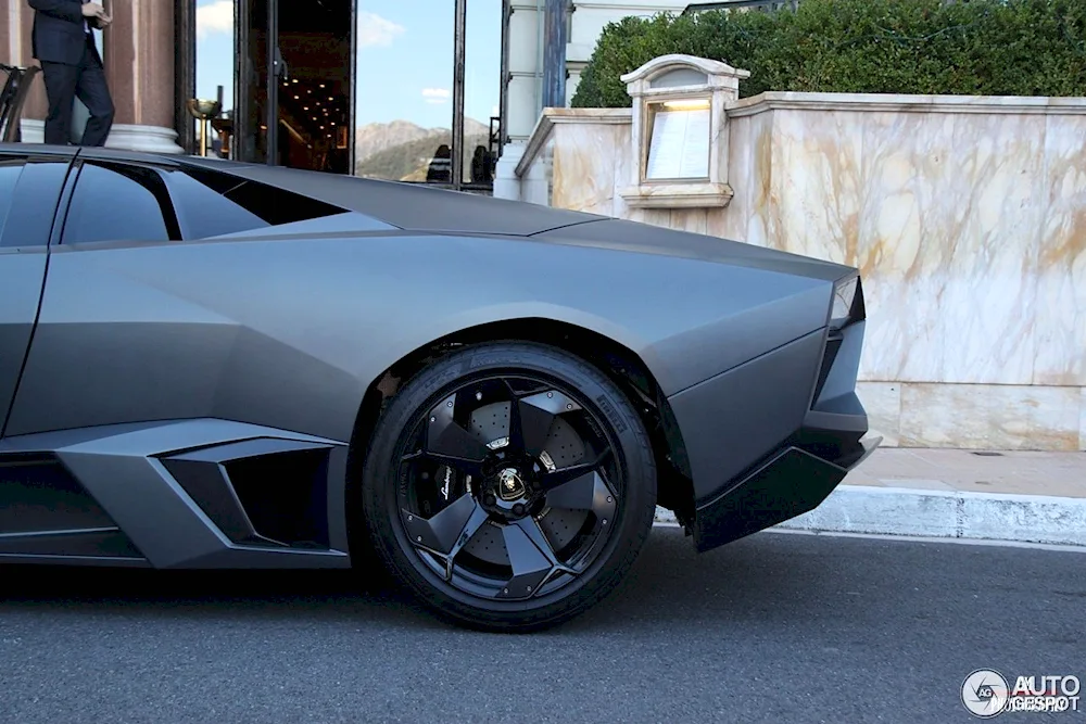 Lamborghini Reventon