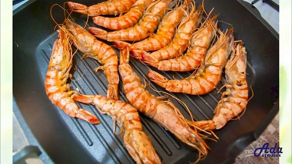 Lobster shrimp lobster lobster shrimp l3