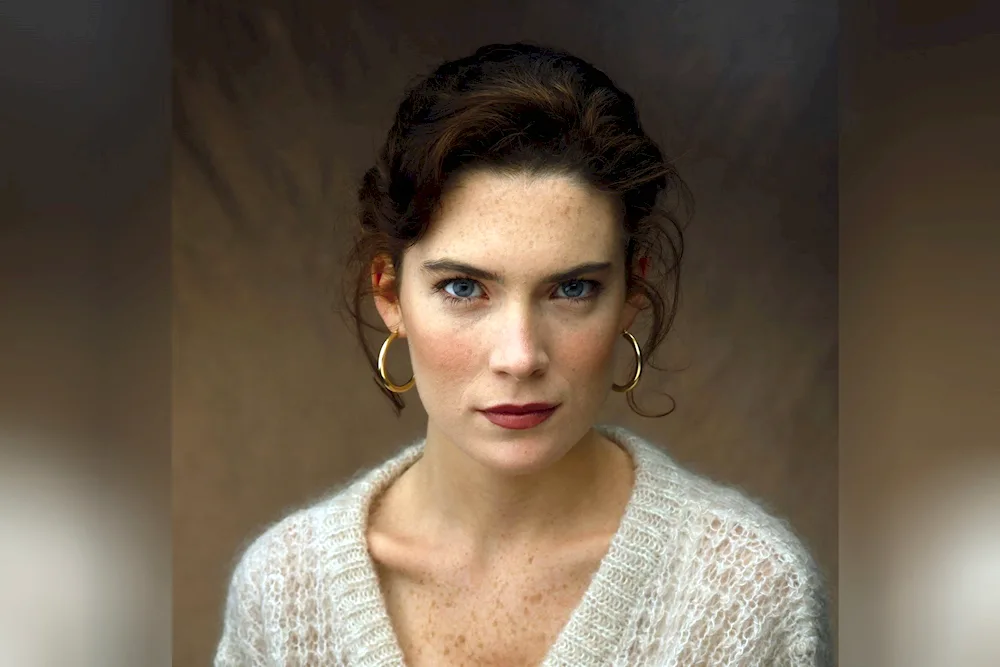 Lara Flynn Boyle.