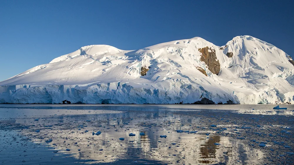 Ice mountains