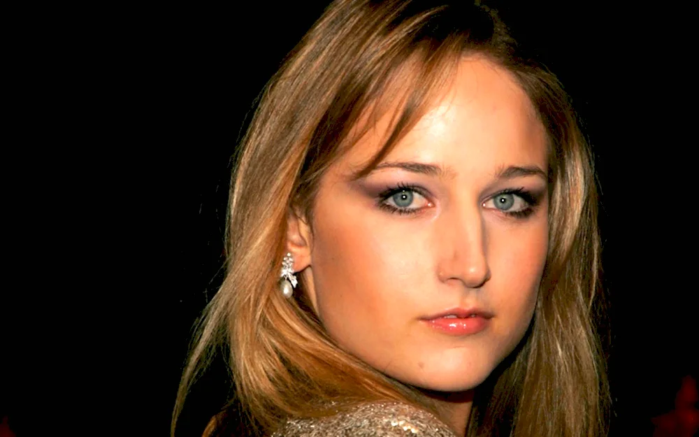 Leelee Sobieski