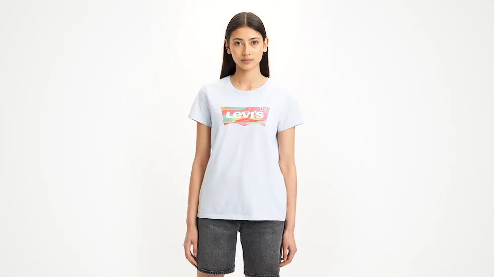 Green T-shirt girl
