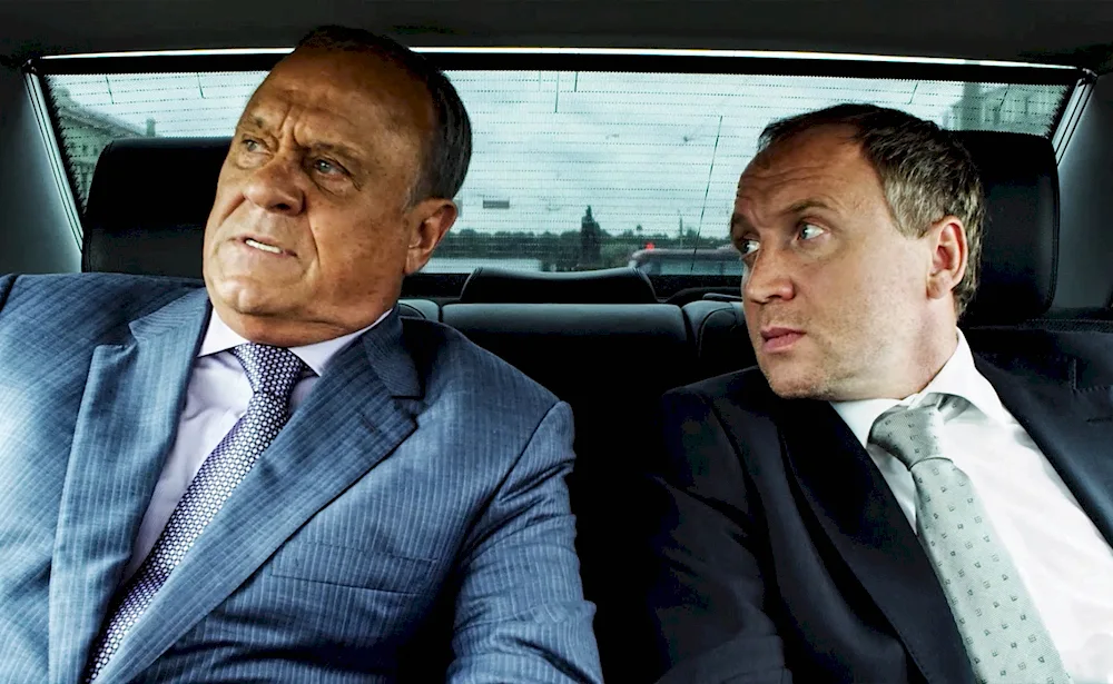 Private Circumstances 6x01