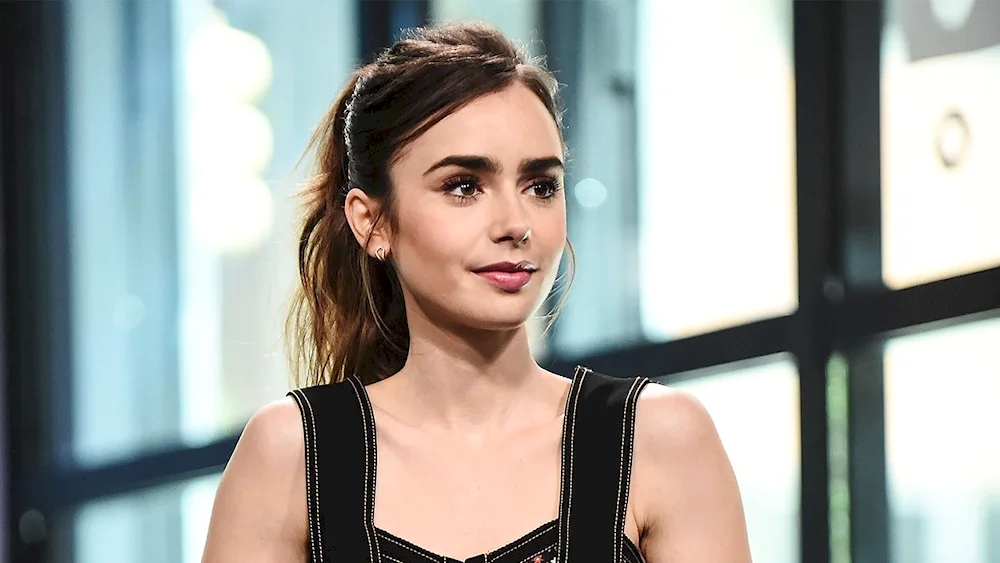 Lily Collins