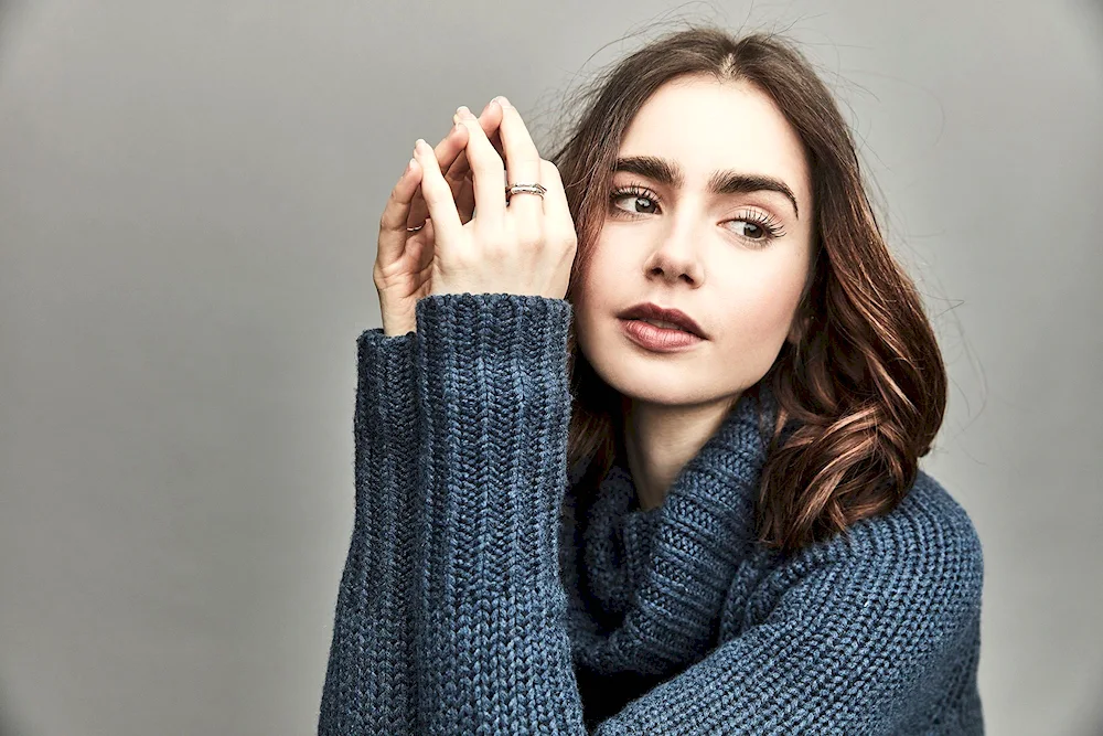 Lily Collins