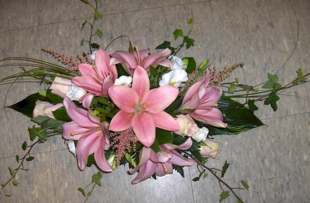 Lily Roselli bouquet