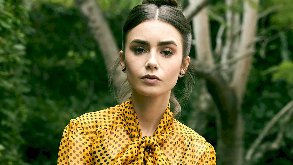 Lily Collins