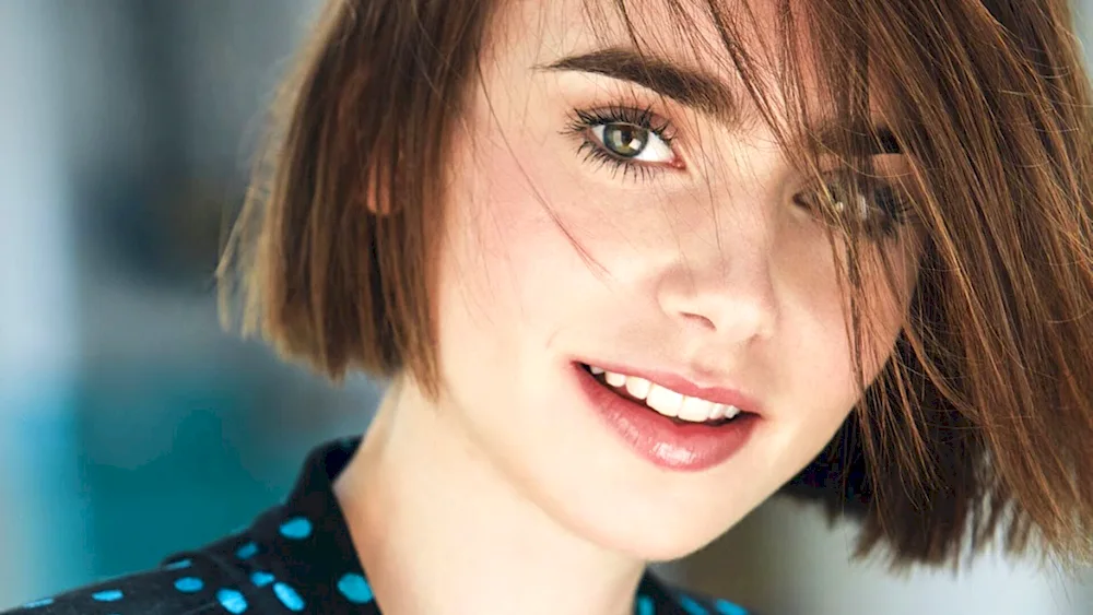 Lily Collins