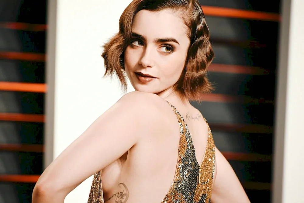 Lily Collins