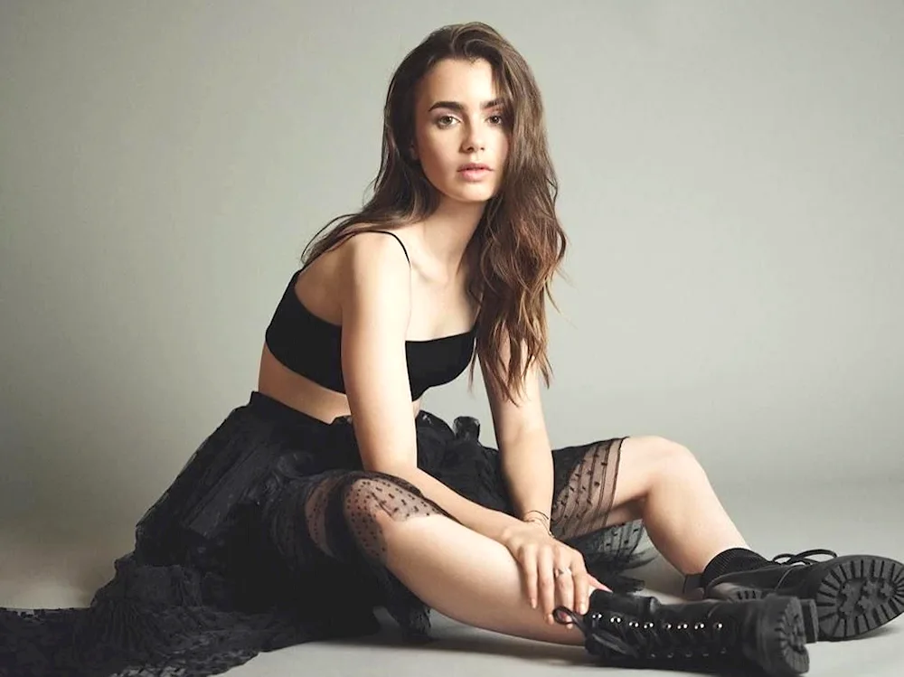 Lily Collins