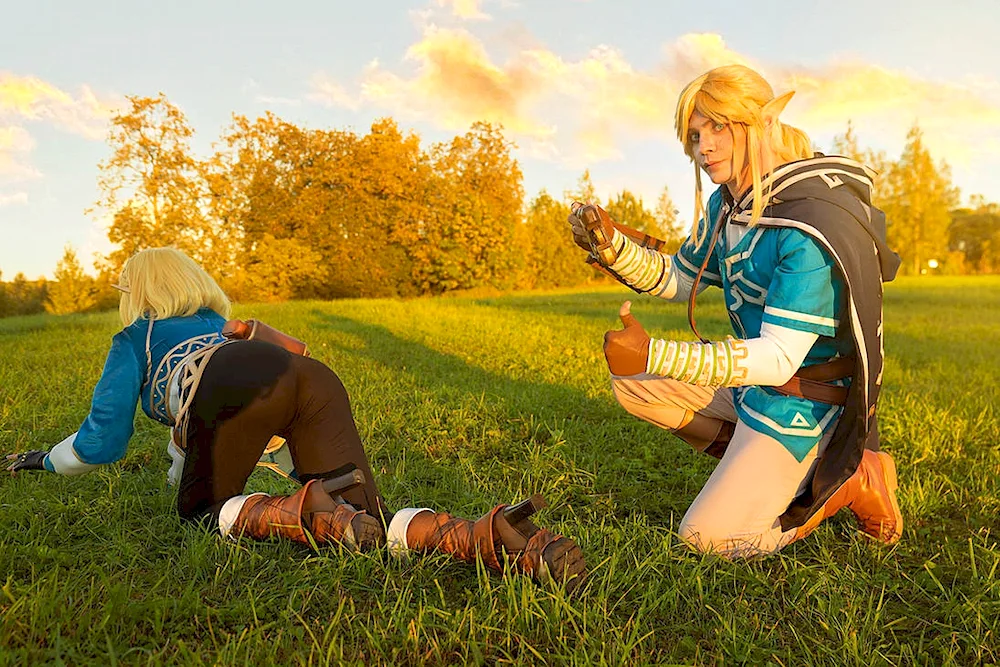 Link and Zelda cosplay